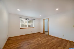 5847 Cobalt Lp SE, Salem, OR 97306 - Photo 33