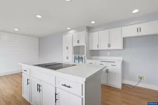2069 Flag Stone Ct N, Keizer, OR 97303 - Photo 15