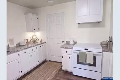 4490 Center St NE, Salem, OR 97301 - Photo 7