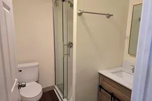 4490 Center St NE, Salem, OR 97301 - Photo 17