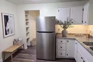 4490 Center St NE, Salem, OR 97301 - Photo 11
