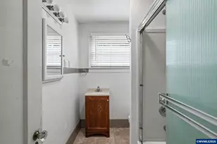 749 Liberty St SE, Salem, OR 97301 - Photo 21