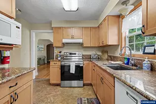 1415 Jefferson St NE, Salem, OR 97301 - Photo 15
