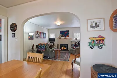 1820 19th St NE, Salem, OR 97301 - Photo 9