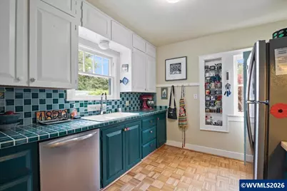 1820 19th St NE, Salem, OR 97301 - Photo 13