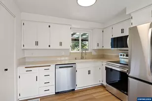2702 Newton St, Philomath, OR 97370 - Photo 13
