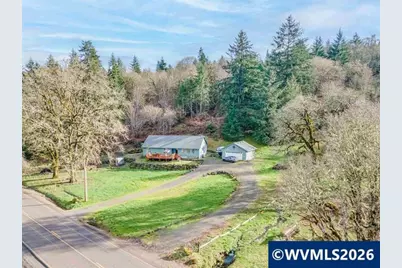 39042 Mount Hope Dr, Lebanon, OR 97355 - Photo 1