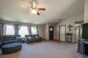 39042 Mt Hope Dr, Lebanon, OR 97355 - Photo 13