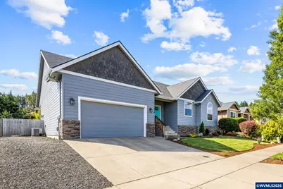 1539 Lakeview Dr, Silverton, OR 97381 - Photo 3