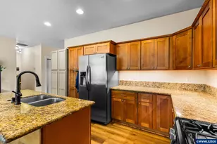 1539 Lakeview Dr, Silverton, OR 97381 - Photo 15