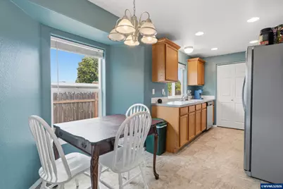 967 Jessicas Ct SE, Albany, OR 97322 - Photo 5