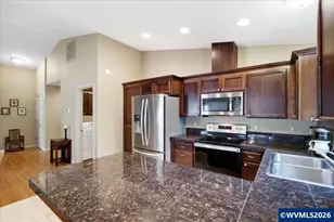 2702 Oak Ridge St NW, Albany, OR 97321 - Photo 21