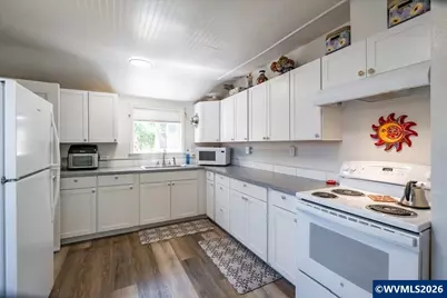 533 Main St W, Monmouth, OR 97361 - Photo 9