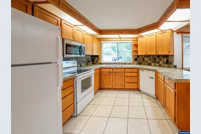 1286 Chrissy Ct S, Salem, OR 97306 - Photo 7