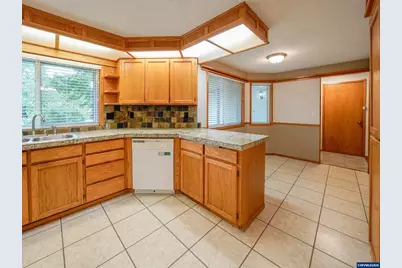 1286 Chrissy Ct S, Salem, OR 97306 - Photo 9