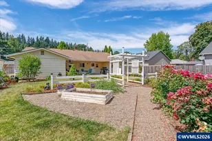 915 Madison St St, Silverton, OR 97381 - Photo 45