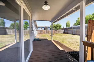 2411 S 6th St, Lebanon, OR 97355 - Photo 11