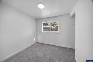 2411 S 6th St, Lebanon, OR 97355 - Photo 19