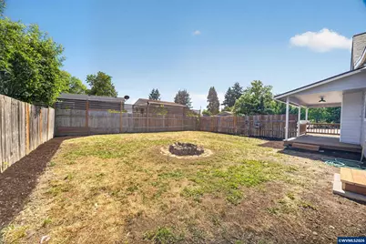 2411 S 6th St, Lebanon, OR 97355 - Photo 37