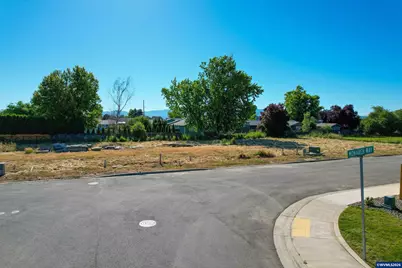 700-790 Monarch Wy, Harrisburg, OR 97446 - Photo 7