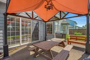 1116 NE Glazemeadow St, Keizer, OR 97303 - Photo 43