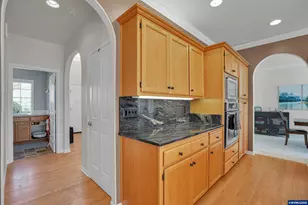 1116 NE Glazemeadow St, Keizer, OR 97303 - Photo 13