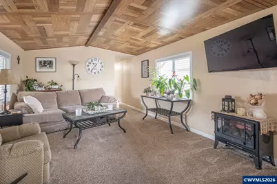 4374 Hazelgreen Rd NE, Salem, OR 97305 - Photo 7