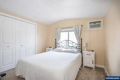 4374 Hazelgreen Rd NE, Salem, OR 97305 - Photo 21