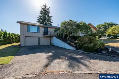 157 NE Fern Ct, Dallas, OR 97338 - Photo 3
