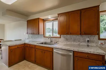 157 NE Fern Ct, Dallas, OR 97338 - Photo 21