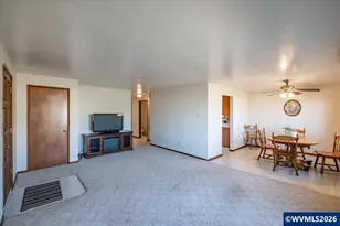 157 NE Fern Ct, Dallas, OR 97338 - Photo 33