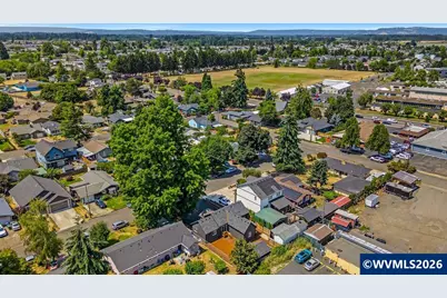 656 Hall St, Woodburn, OR 97071 - Photo 27