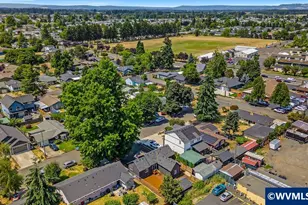 656 Hall St, Woodburn, OR 97071 - Photo 27
