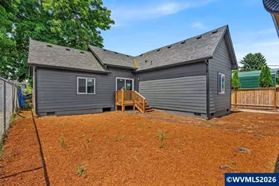 656 Hall St, Woodburn, OR 97071 - Photo 23