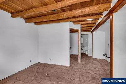 656 Hall St, Woodburn, OR 97071 - Photo 21