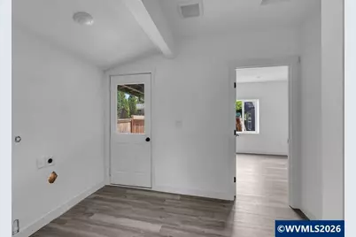 656 Hall St, Woodburn, OR 97071 - Photo 13