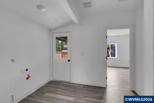 656 Hall St, Woodburn, OR 97071 - Photo 13