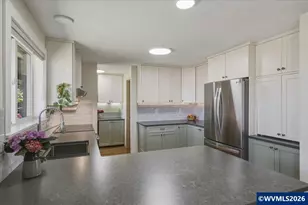 35050 Riverside Dr SW, Albany, OR 97321 - Photo 9