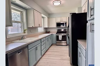 356 NE 10th Av, Canby, OR 97013 - Photo 9