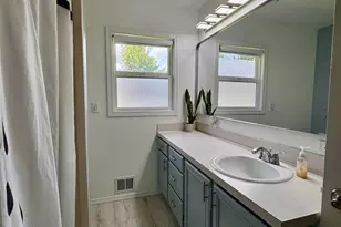 356 NE 10th Ave, Canby, OR 97013 - Photo 11