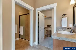 1367 SE Academy St, Dallas, OR 97338 - Photo 31