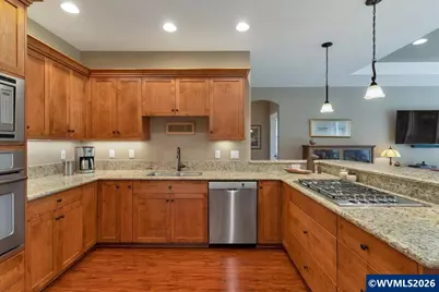 1367 SE Academy St, Dallas, OR 97338 - Photo 17
