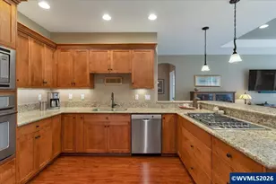 1367 SE Academy St, Dallas, OR 97338 - Photo 17