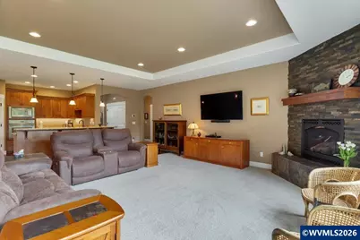 1367 SE Academy St, Dallas, OR 97338 - Photo 13
