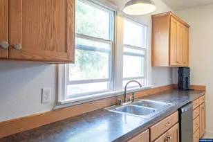 510 S 5th St, Lebanon, OR 97355 - Photo 15