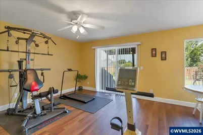 614 NW Heath St, Dallas, OR 97338 - Photo 15