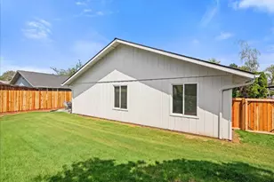 13272 Aspen Way NE, Aurora, OR 97002 - Photo 23