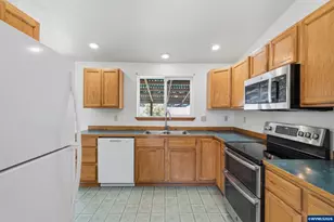 620 McCall Way, Philomath, OR 97370 - Photo 13
