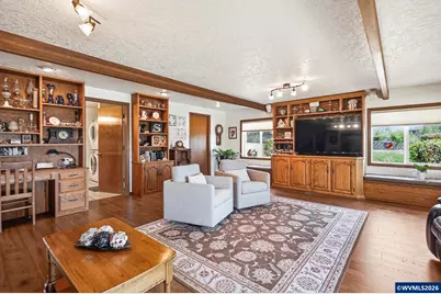 184 NE Gerlinger Ln, Dallas, OR 97338 - Photo 5