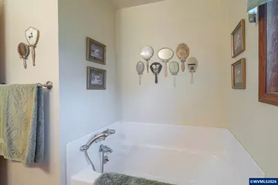 184 NE Gerlinger Ln, Dallas, OR 97338 - Photo 19